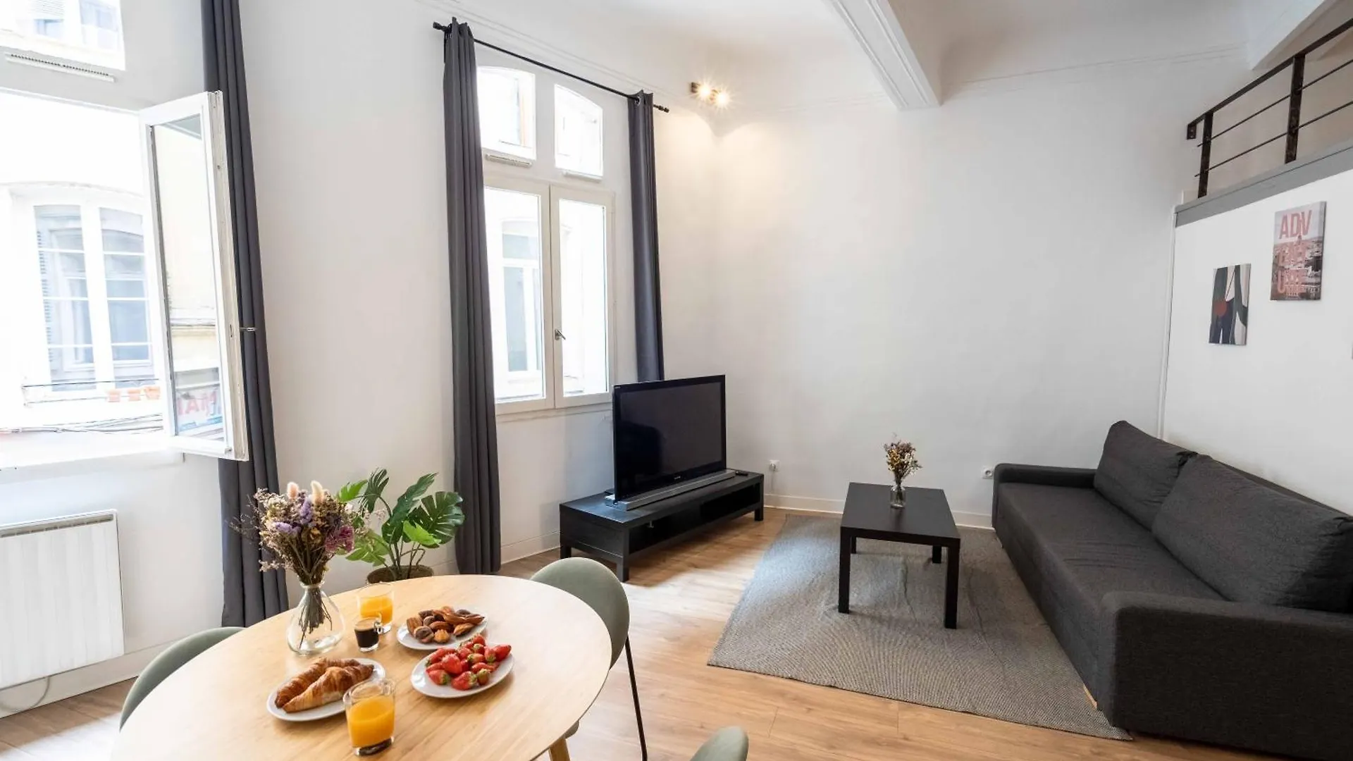 Studio Mezzanine Aumone Vieille Aix-en-Provence Appartement