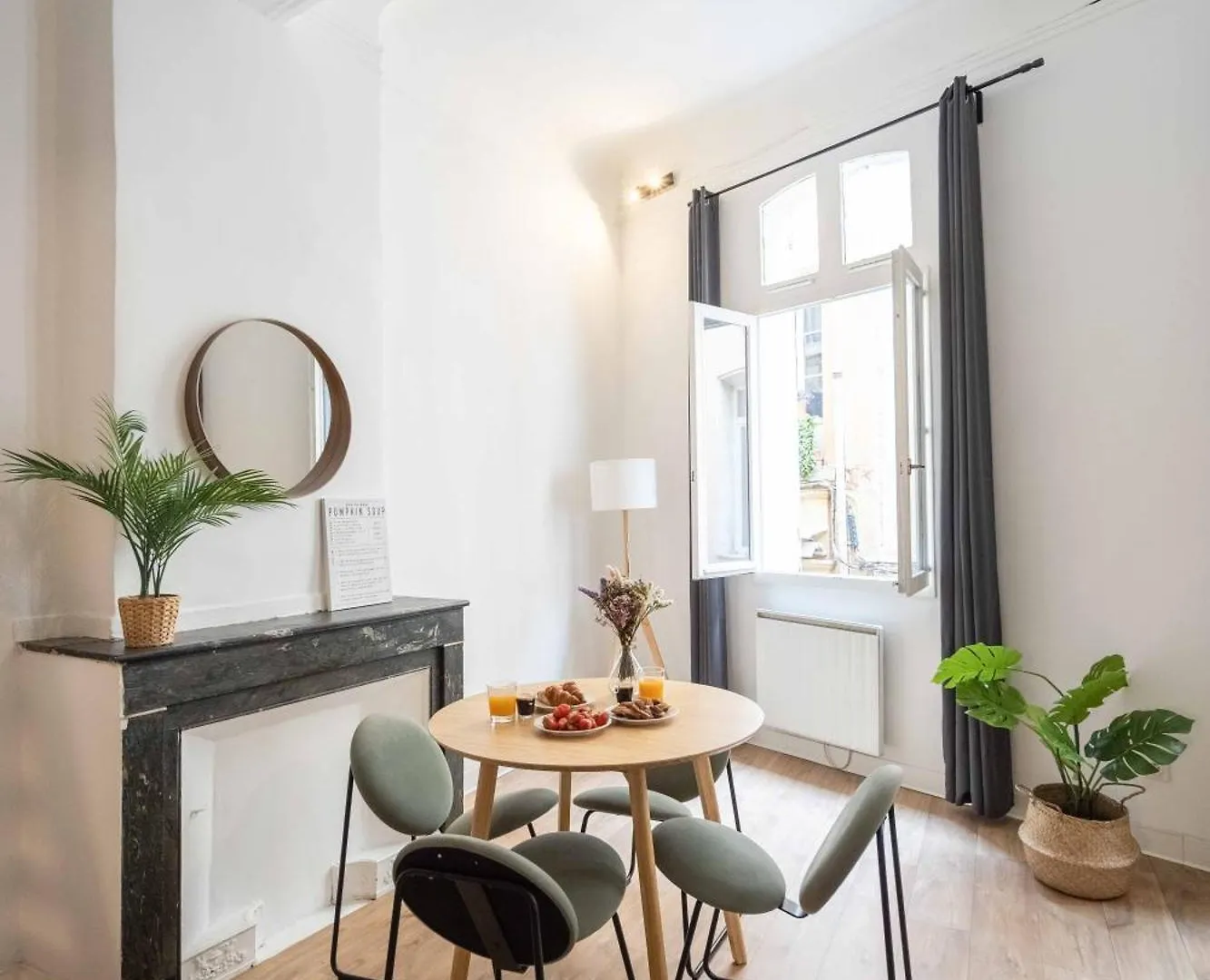 Appartement Studio Mezzanine Aumone Vieille Aix-en-Provence France